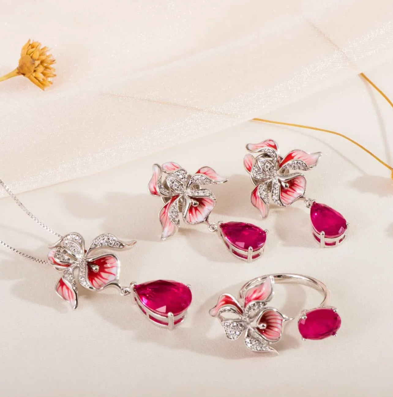 NECKLACE , EARRING AND RING CHENNAI RHODIUM CRYSTAL/PINK SAPPHIRE - SALE