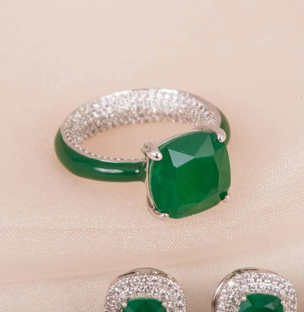 EARRING AND RING DENEVAN RHODIUM EMERALD - SALE